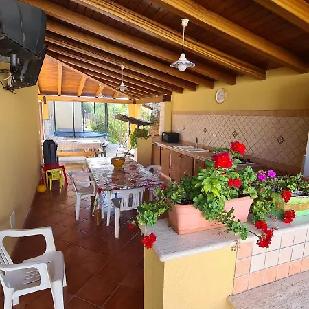 Casa Vacanze Felice Apartment *